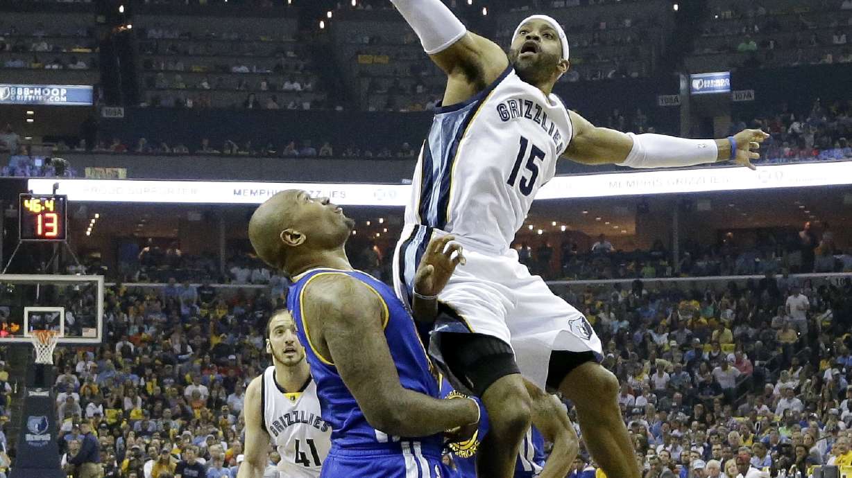 Marreese Speights hurts right calf in 4th vs. Memphis