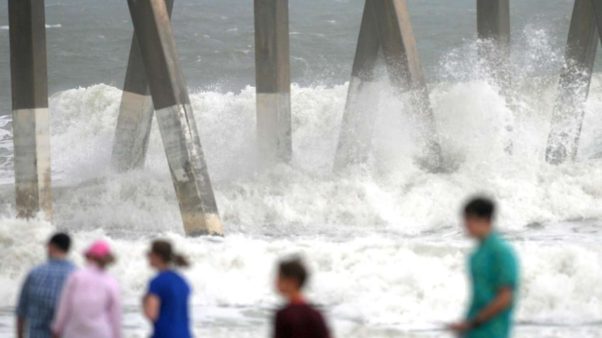 Tropical storm Ana, a bit weaker, near coast of Carolinas