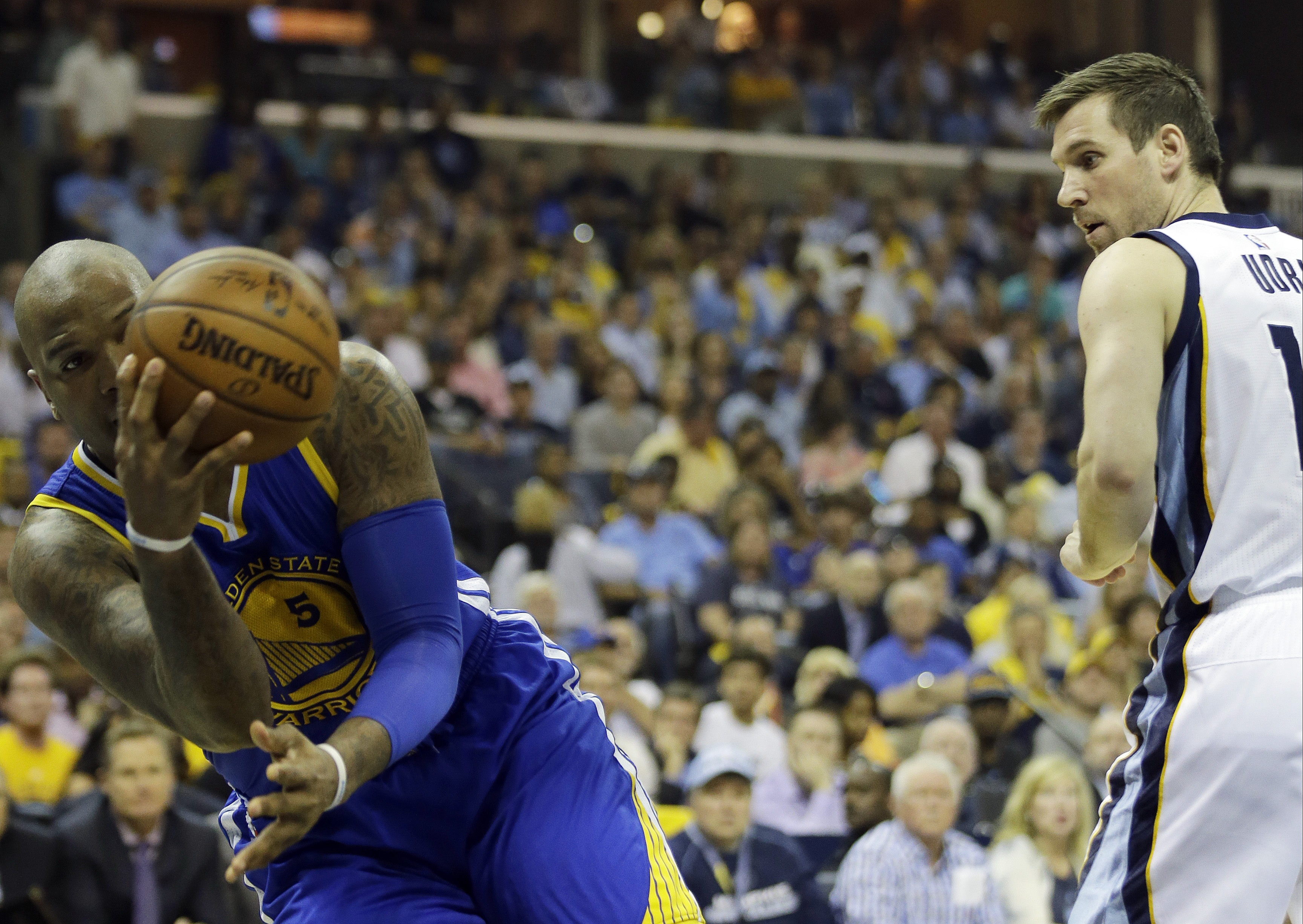 Warriors forward Marreese Speights out with strained calf