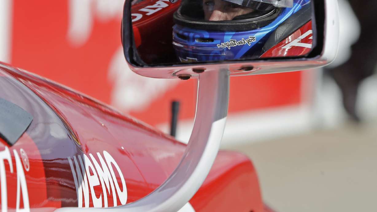 Karam leads way in 1st Indy 500 practice