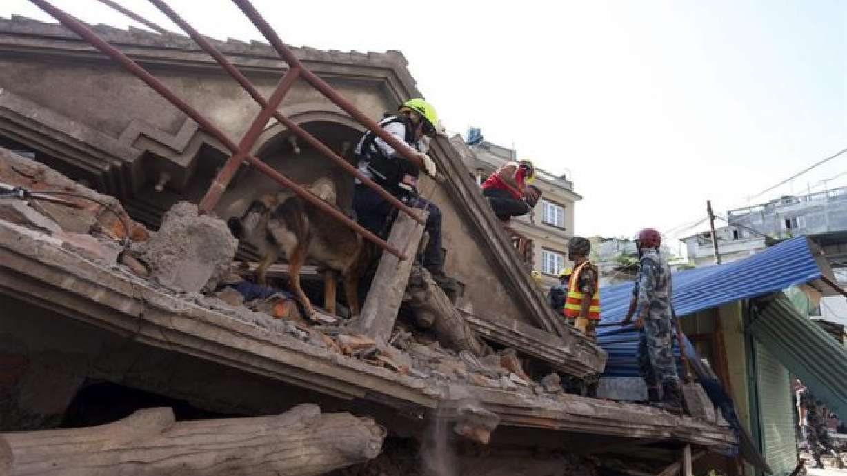 Otro mortal terremoto sacude a Nepal