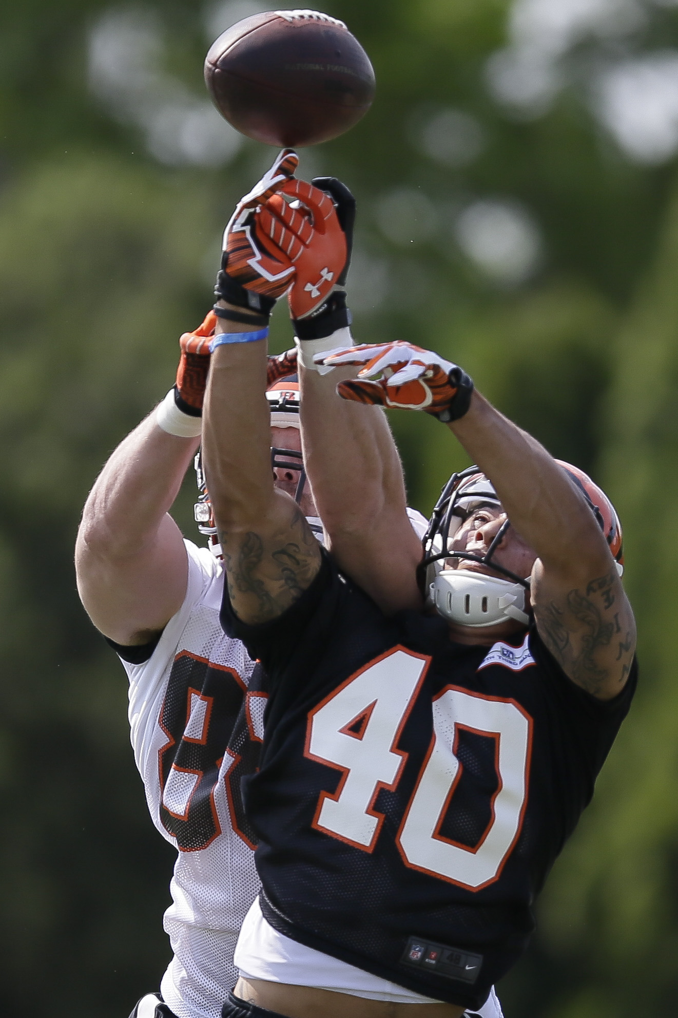 Bengals sign 6th-round pick Derron Smith