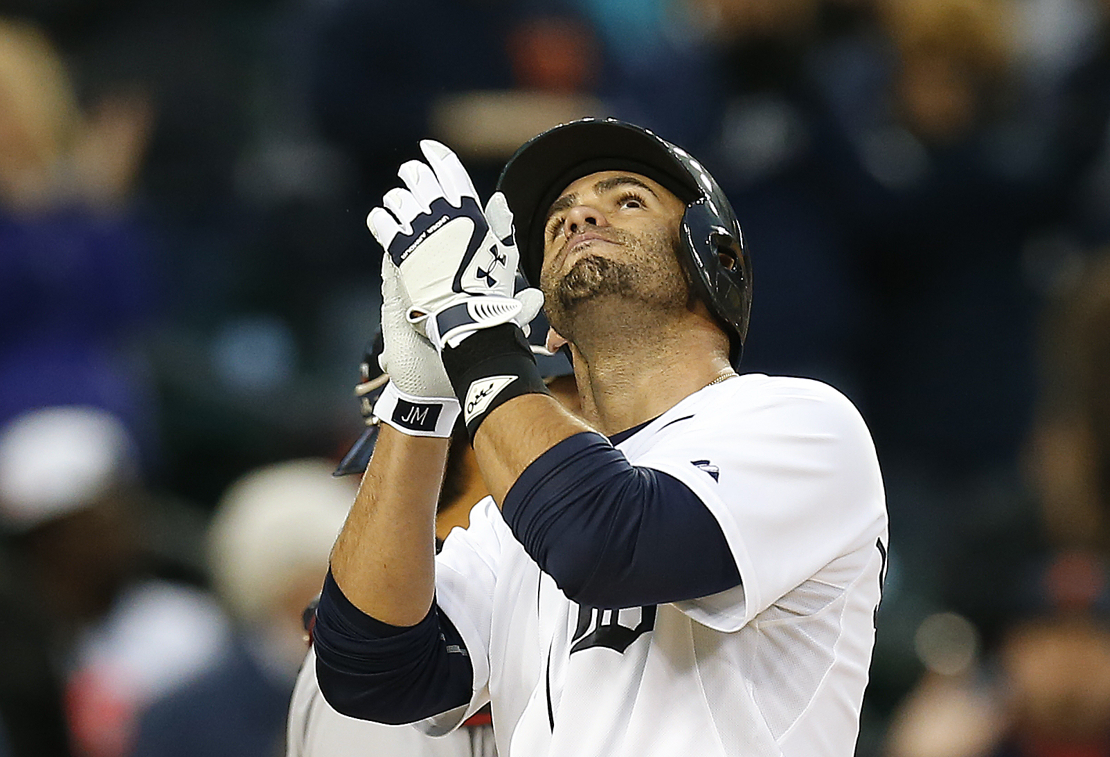 Kinsler's hit lifts Tigers over Twins 2-1 in 10 innings
