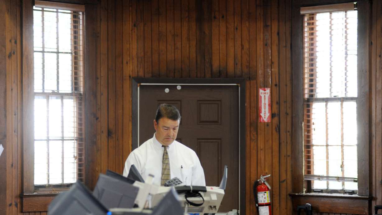 1 Dem, 1 Republican headed to US House runoff in Mississippi