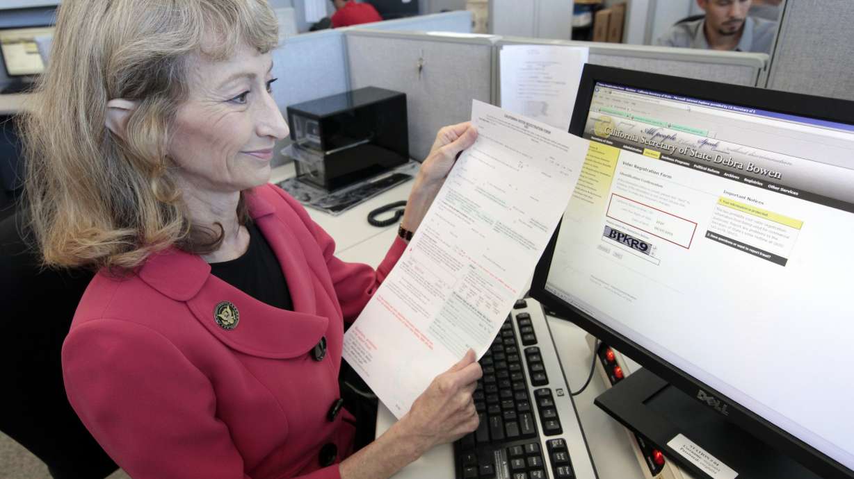 Record number of Americans can register online, vote early