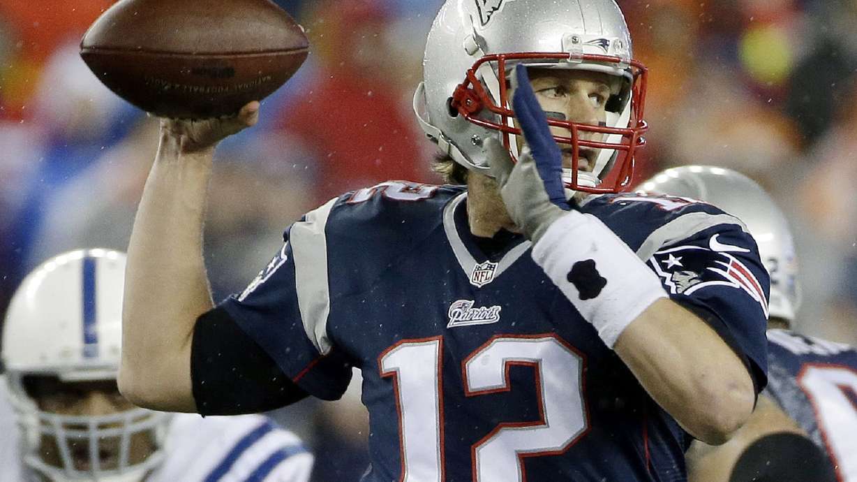 Colts taking quiet approach to debate over Deflategate