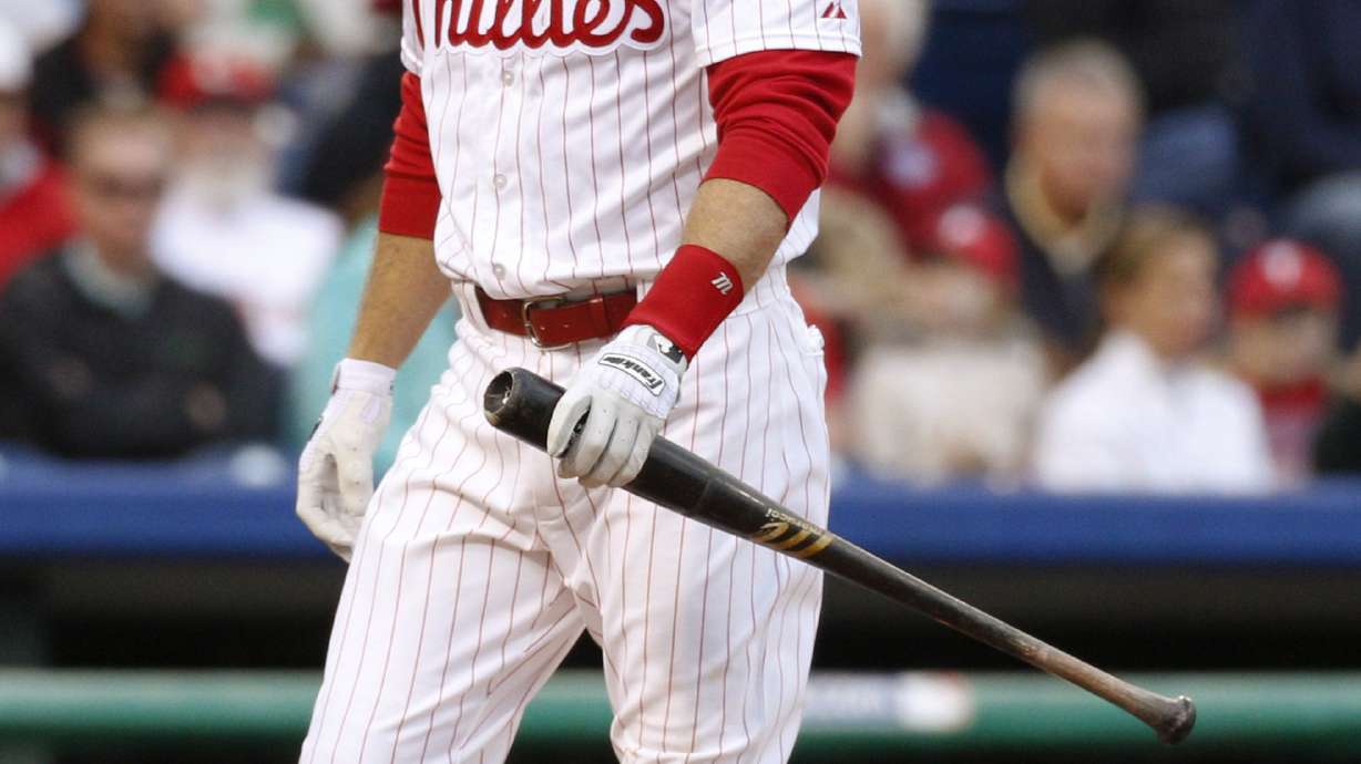 Hamels fans nine, Phillies beat Pirates 3-2