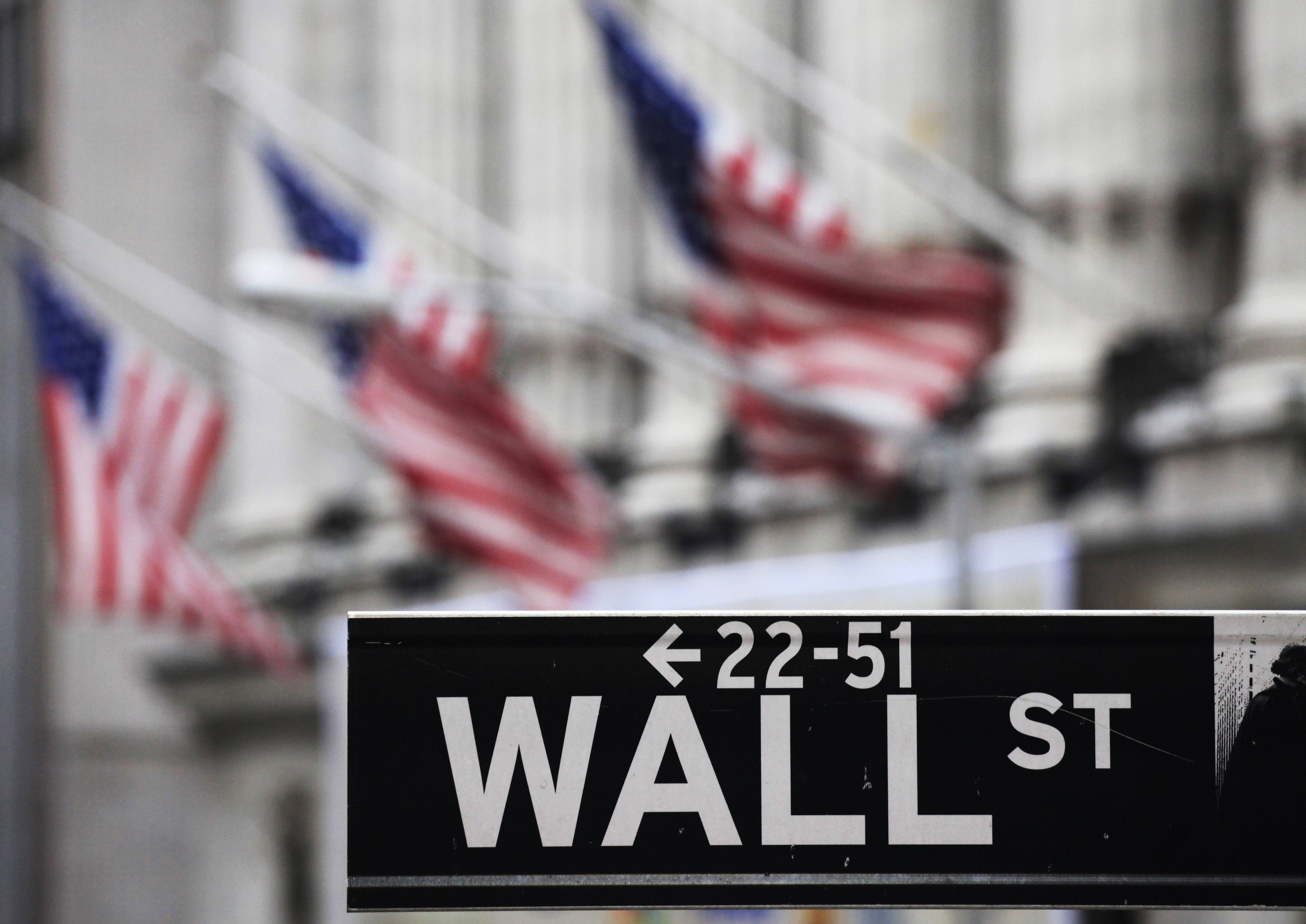 US stock indexes gain, breaking a three-day slump