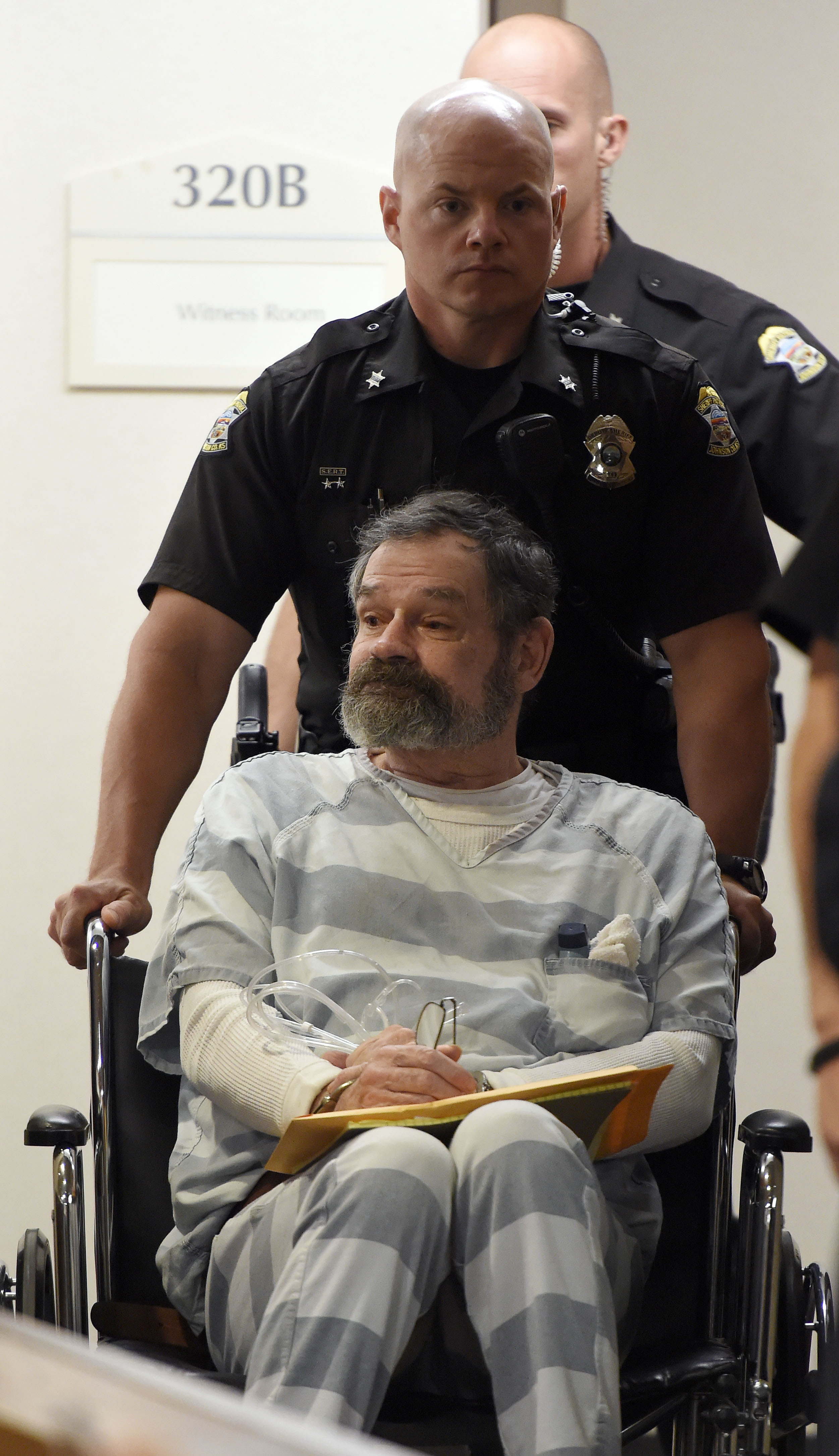 Man accused in Jewish site shootings fires his attorneys