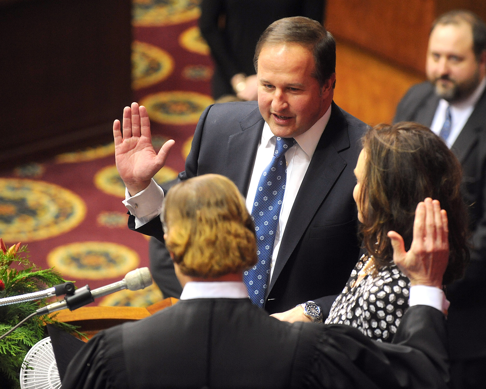 Missouri House speaker resigning after intern text messages