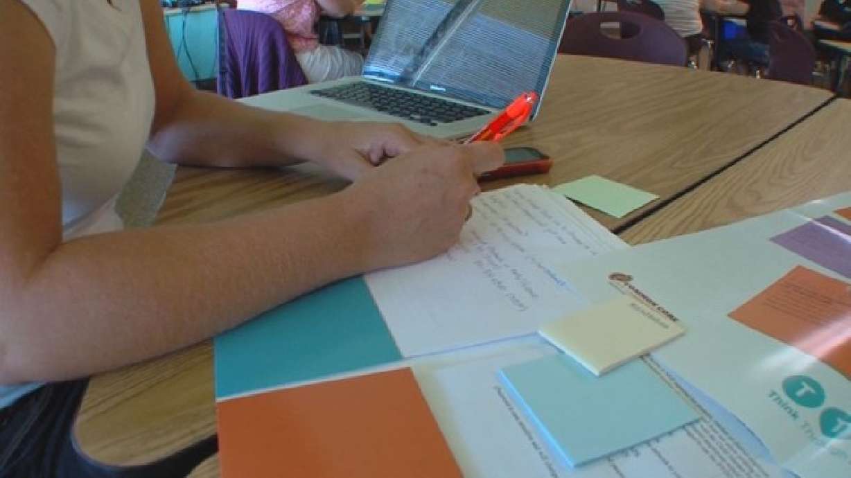 'Teacherpreneur:' Educators buy, sell lesson plans online