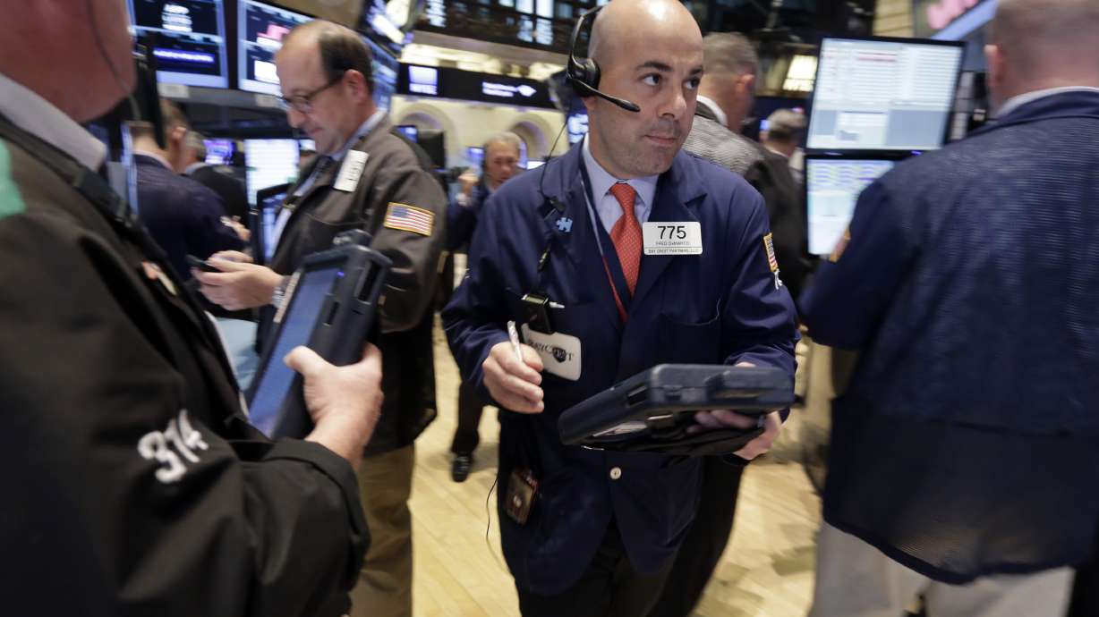 US stock indexes edge lower a day after S&P 500 hits record