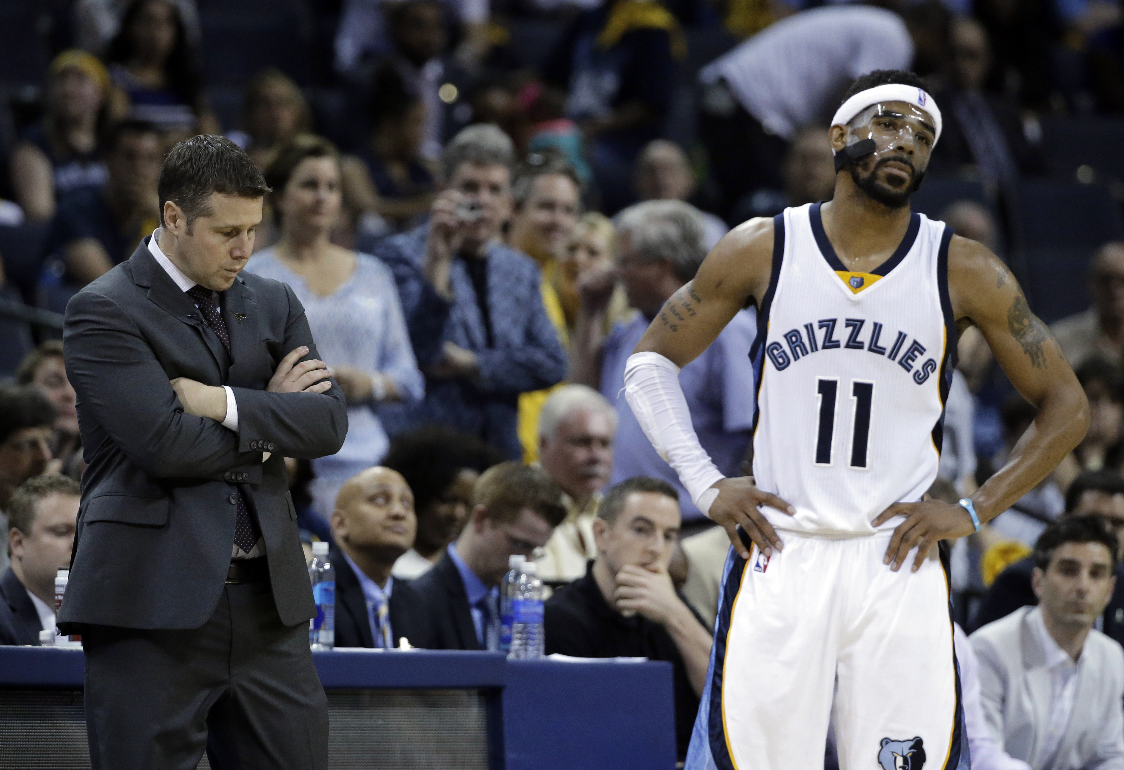 Lack of outside shooting costs Grizzlies in playoffs again