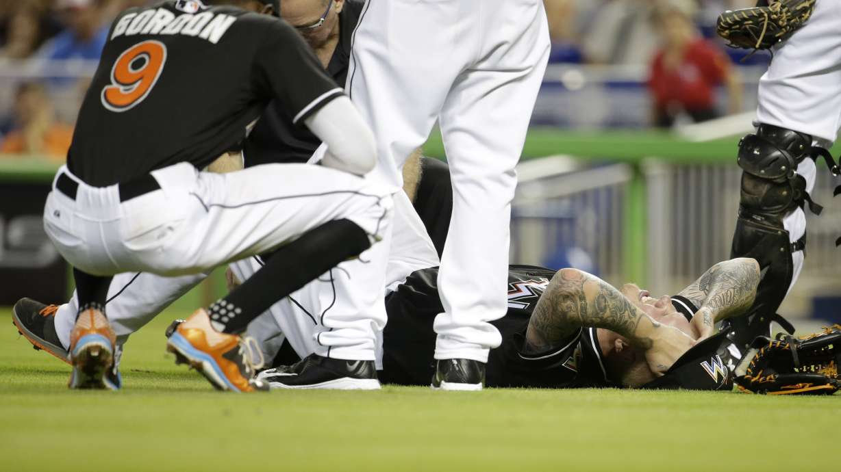 Marlins pitcher Mat Latos leaves game with bruised shin
