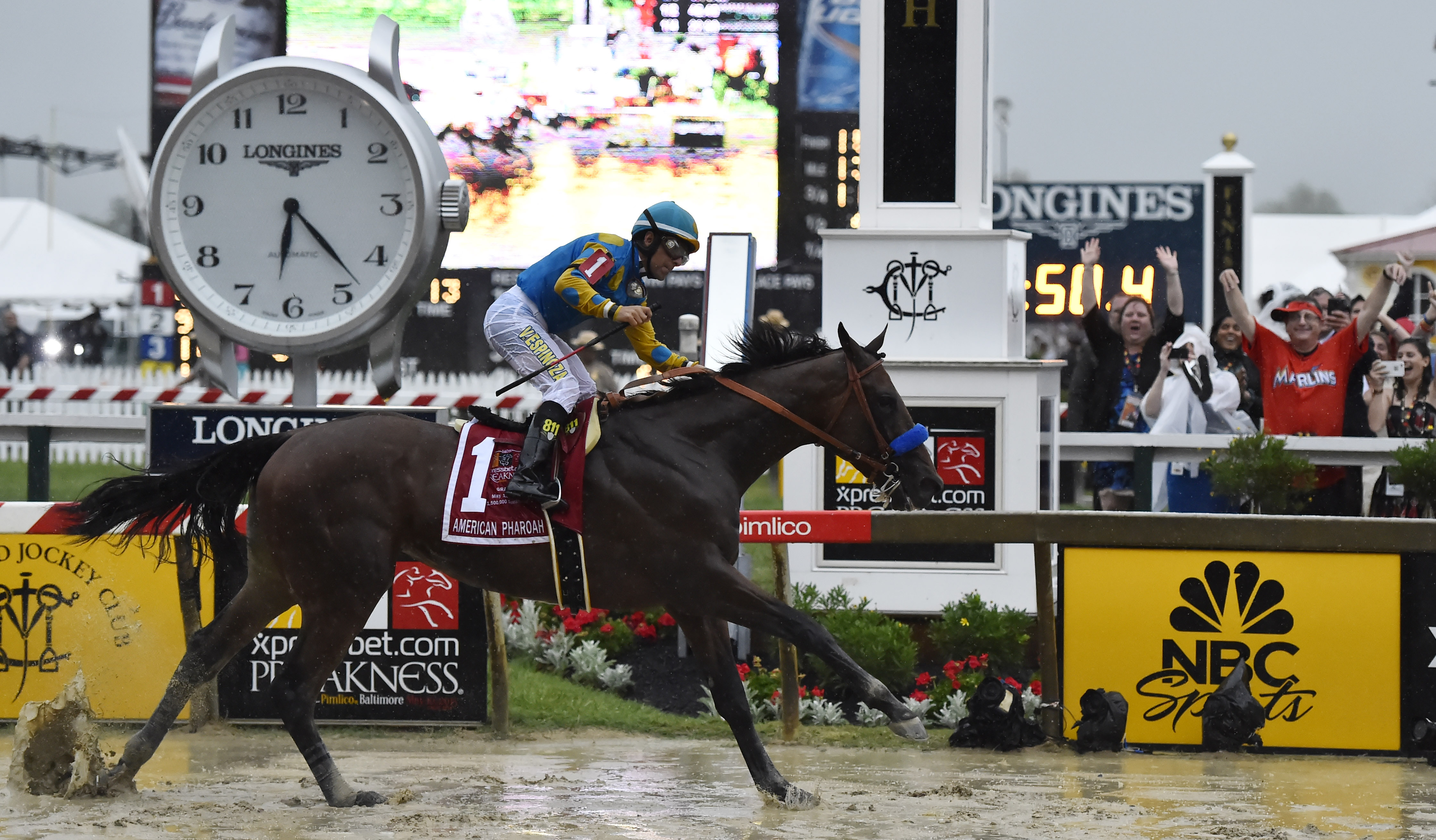 American Pharoah romps in Preakness; Triple Crown try next