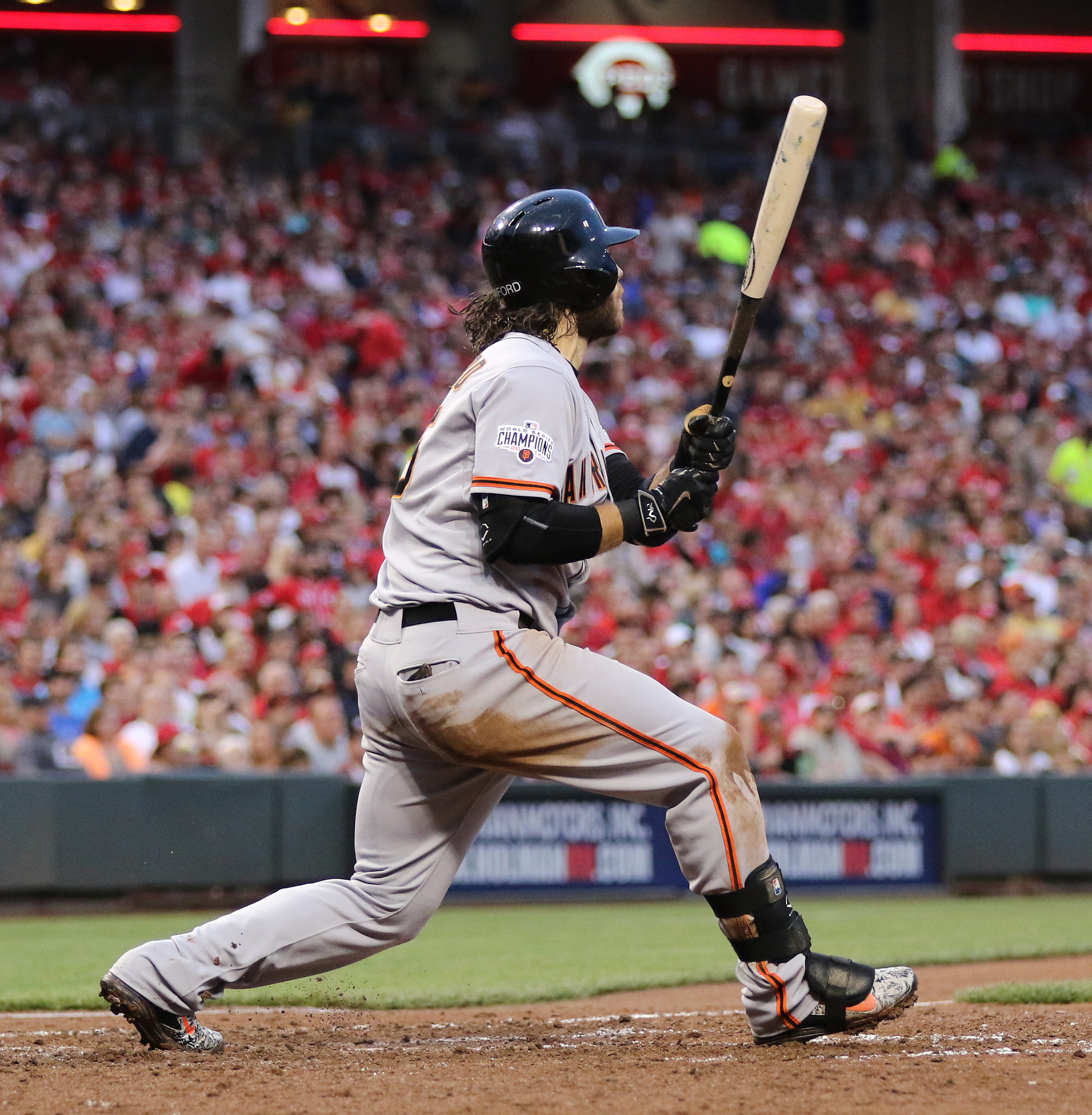 Crawford hits grand slam, Giants pound Reds 11-2
