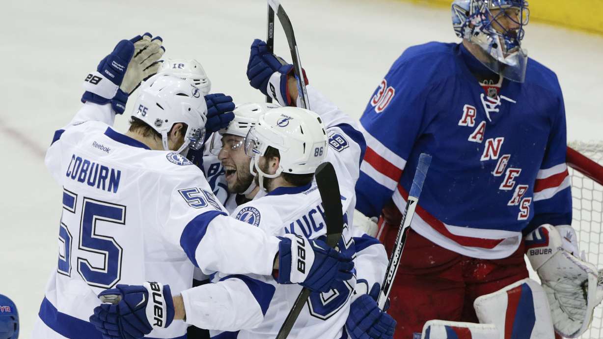 Tyler Johnson scores hat trick; Lightning even series