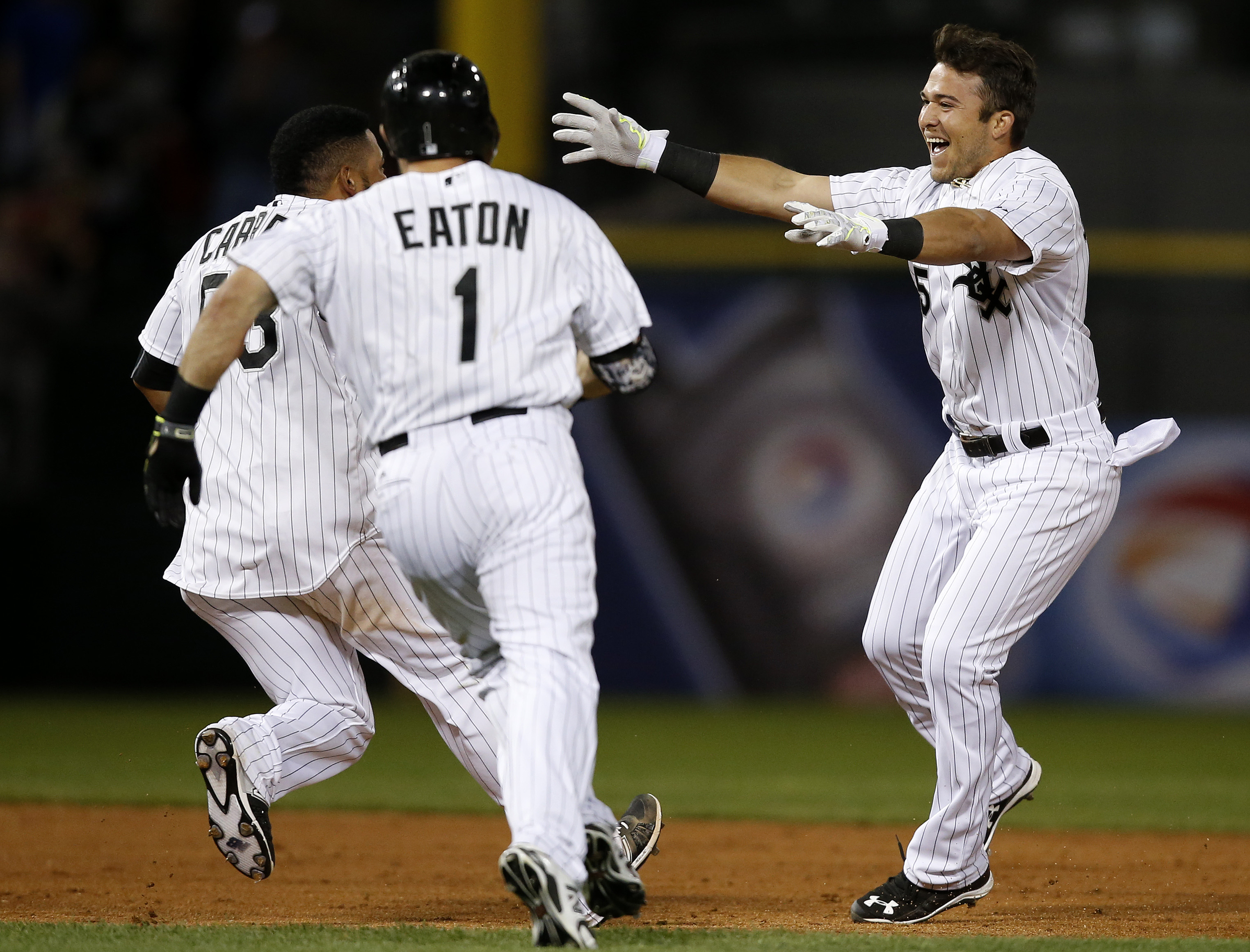 Sanchez gives streaking White Sox 2-1 win over Indians in 10