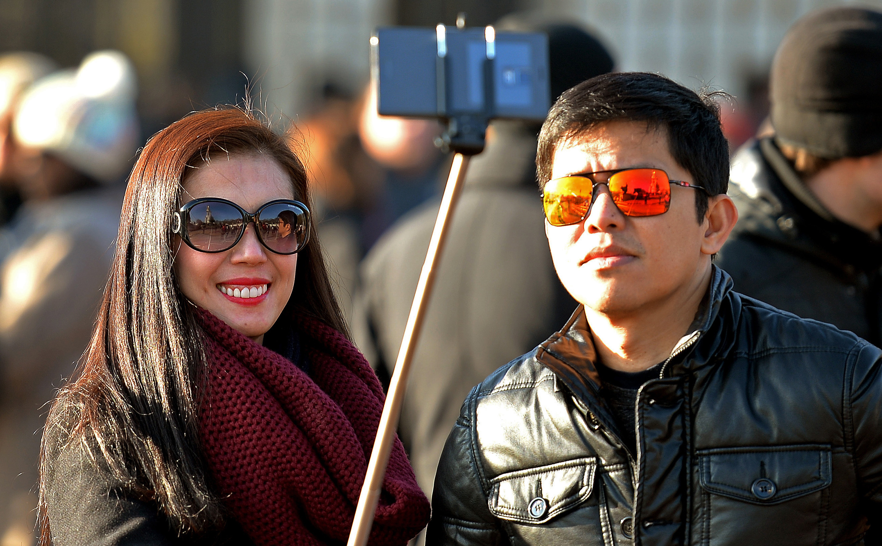 Disney World tells riders to stop using selfie sticks