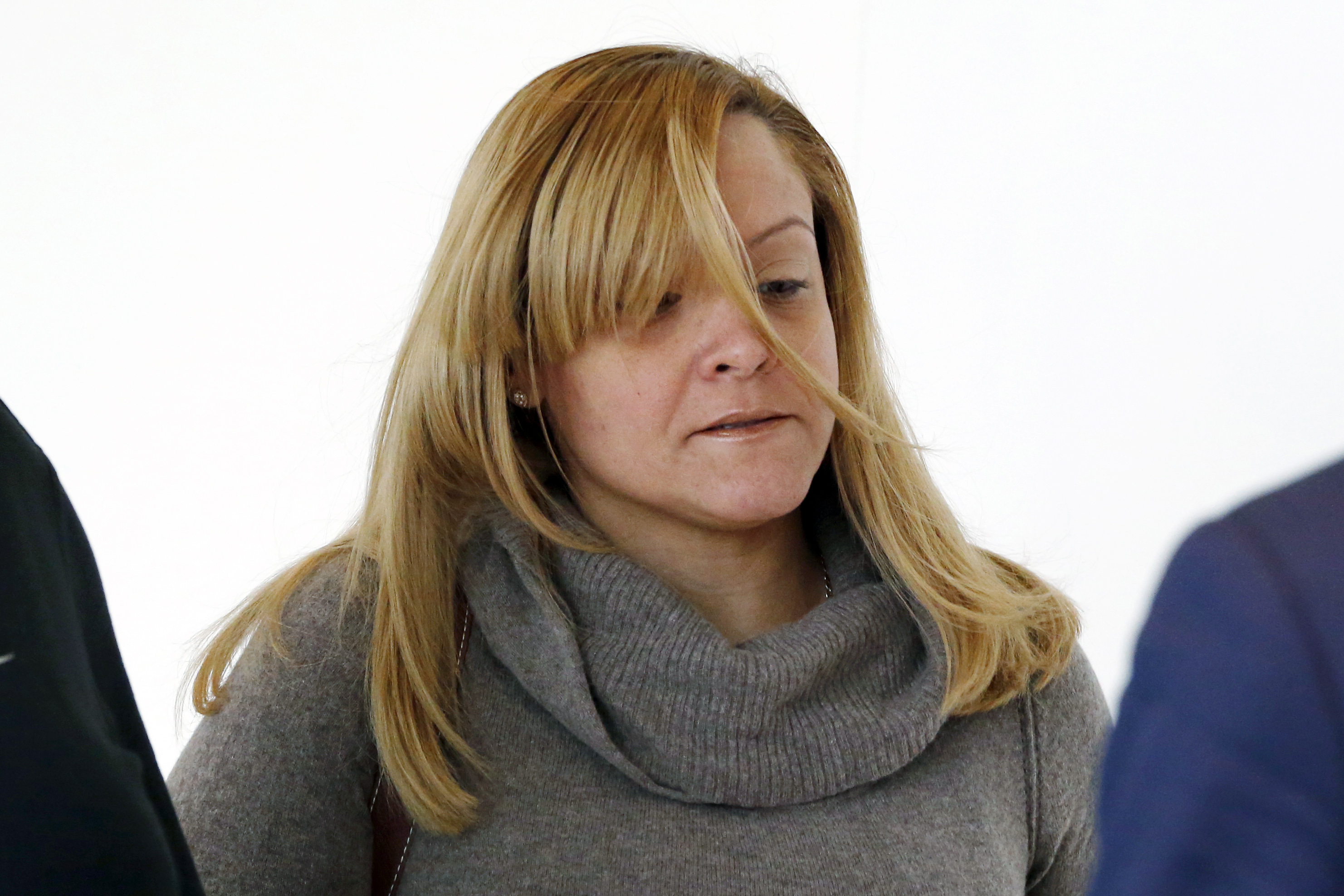 Woman charged with marrying 10 times is a day late for court