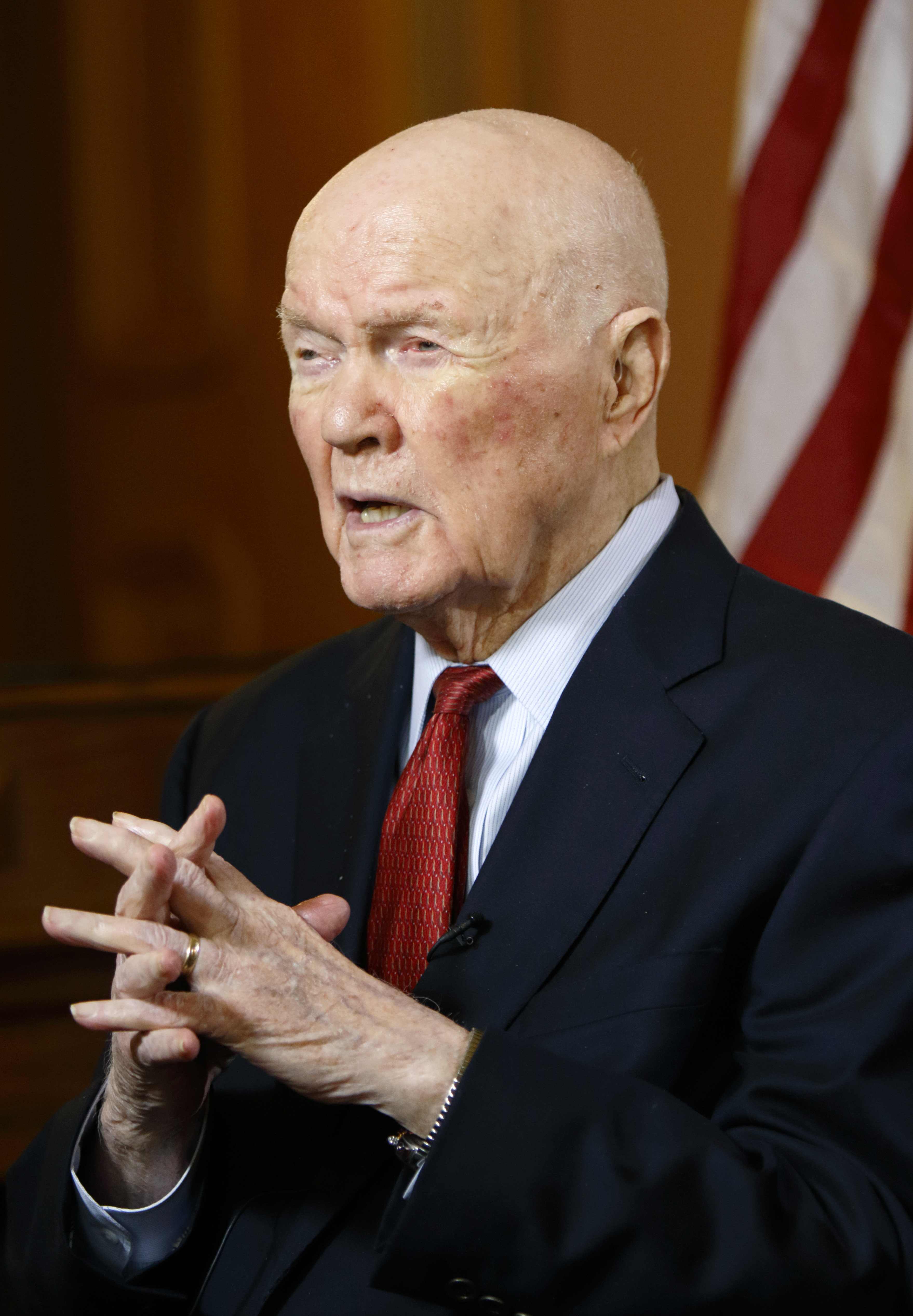 John Glenn: Evolution should be taught in schools