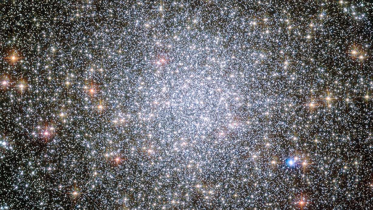 'Stellar exodus' caught on camera for 1st time