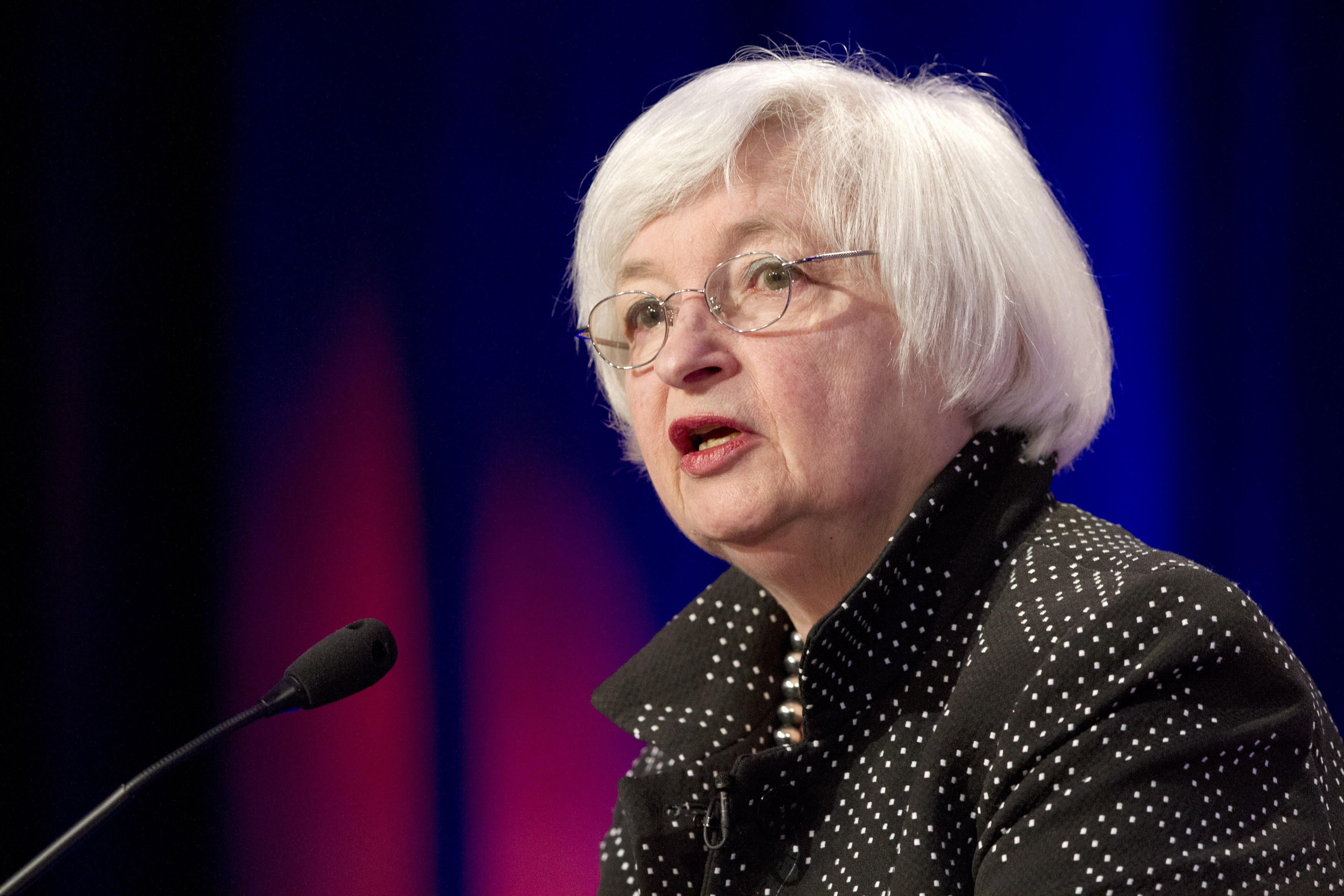 Fed minutes indicate June rate hike unlikely