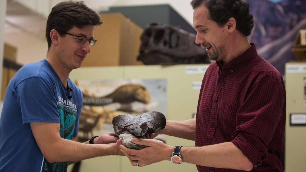 Scientists reveal Washington state's first dinosaur