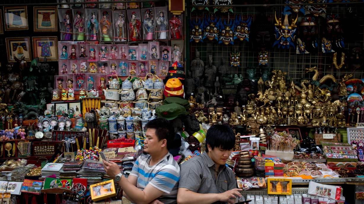 Rising inequality holding back economic growth, report warns