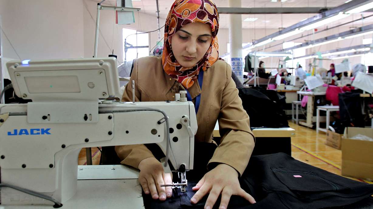 Mideast youth unemployment rises amid post-Arab Spring chaos