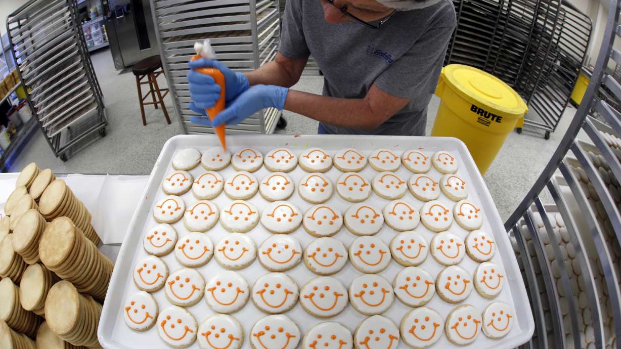 Suit: Competitor's smiley face cookies 'confusingly similar'