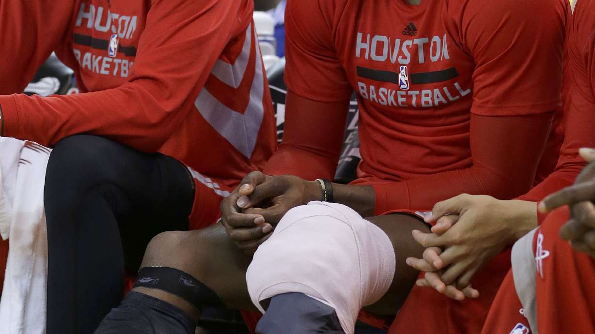 Howard in starting lineup for Rockets in Game 2 vs Warriors