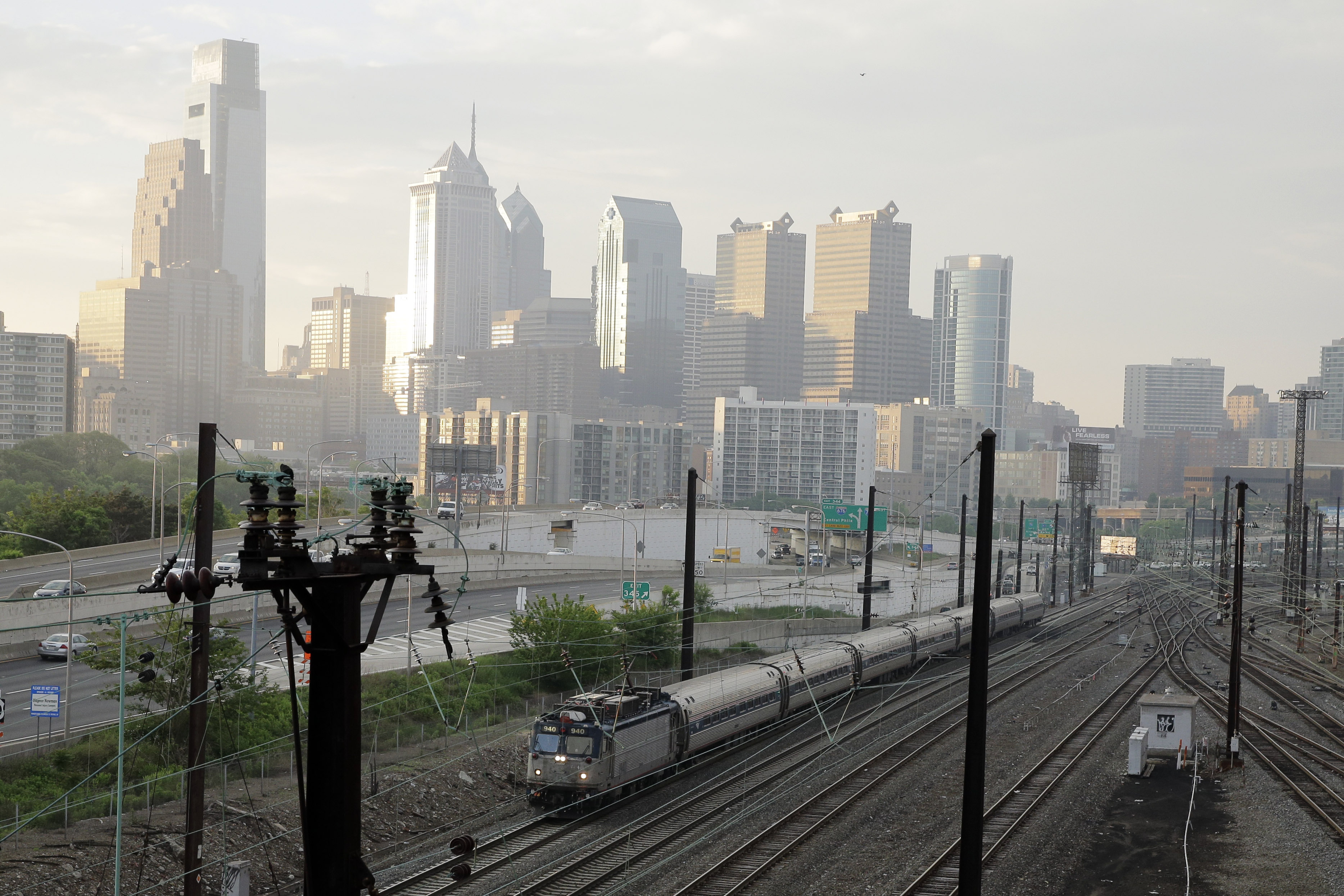 Prosecutors would face high bar in filing Amtrak charges