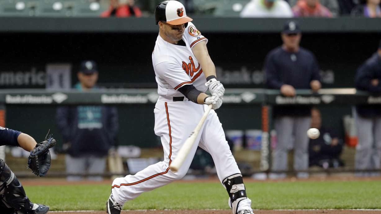 Pearce slam, Hardy's RBI lift Orioles past Mariners 5-4
