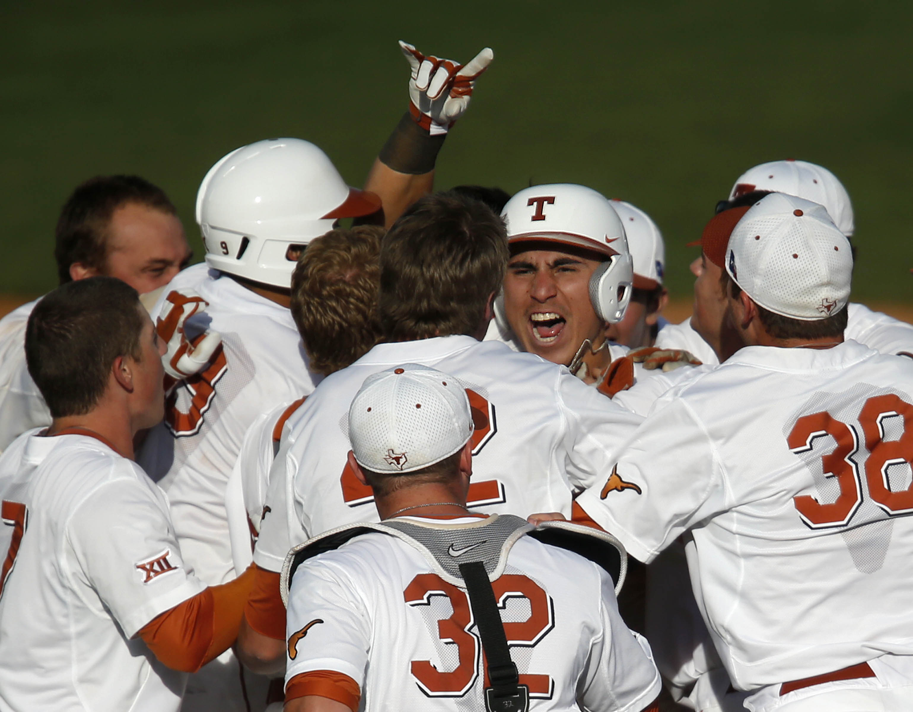 Texas edges Baylor 4-3 in Big 12 Tournament