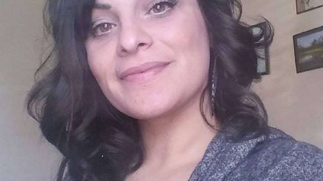 Madre de UT busca la ayuda del público para localizar a su hija desaparecida