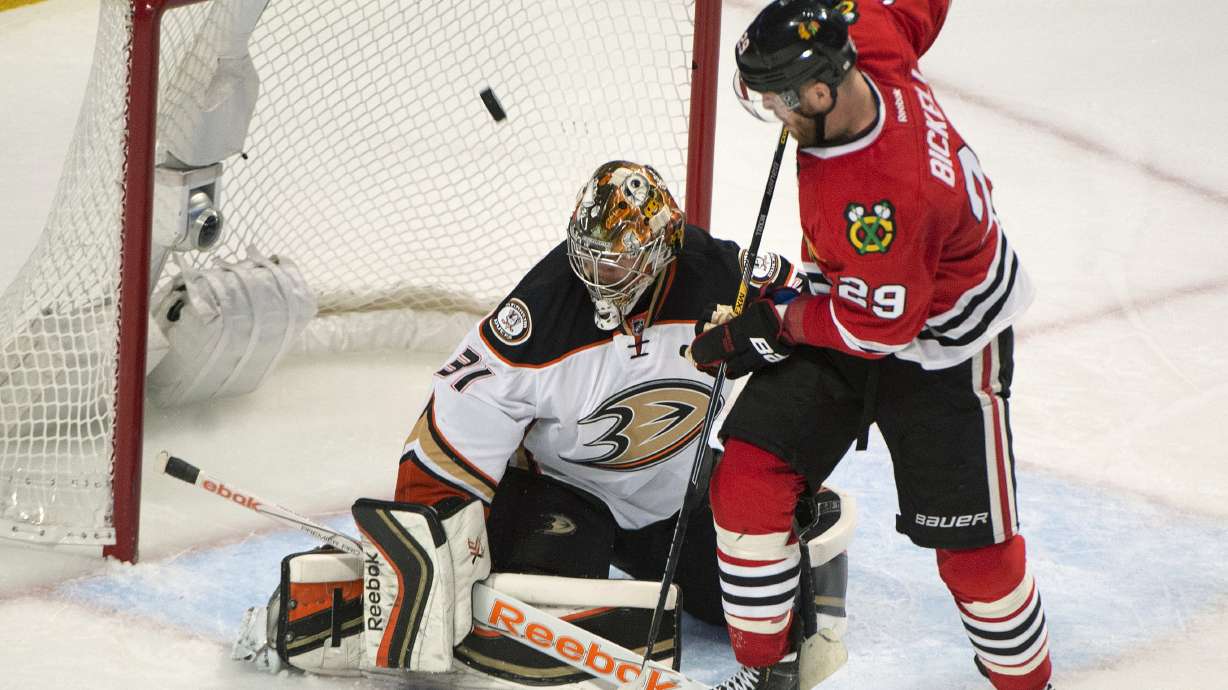 Battle in front of nets key to reaching Stanley Cup final