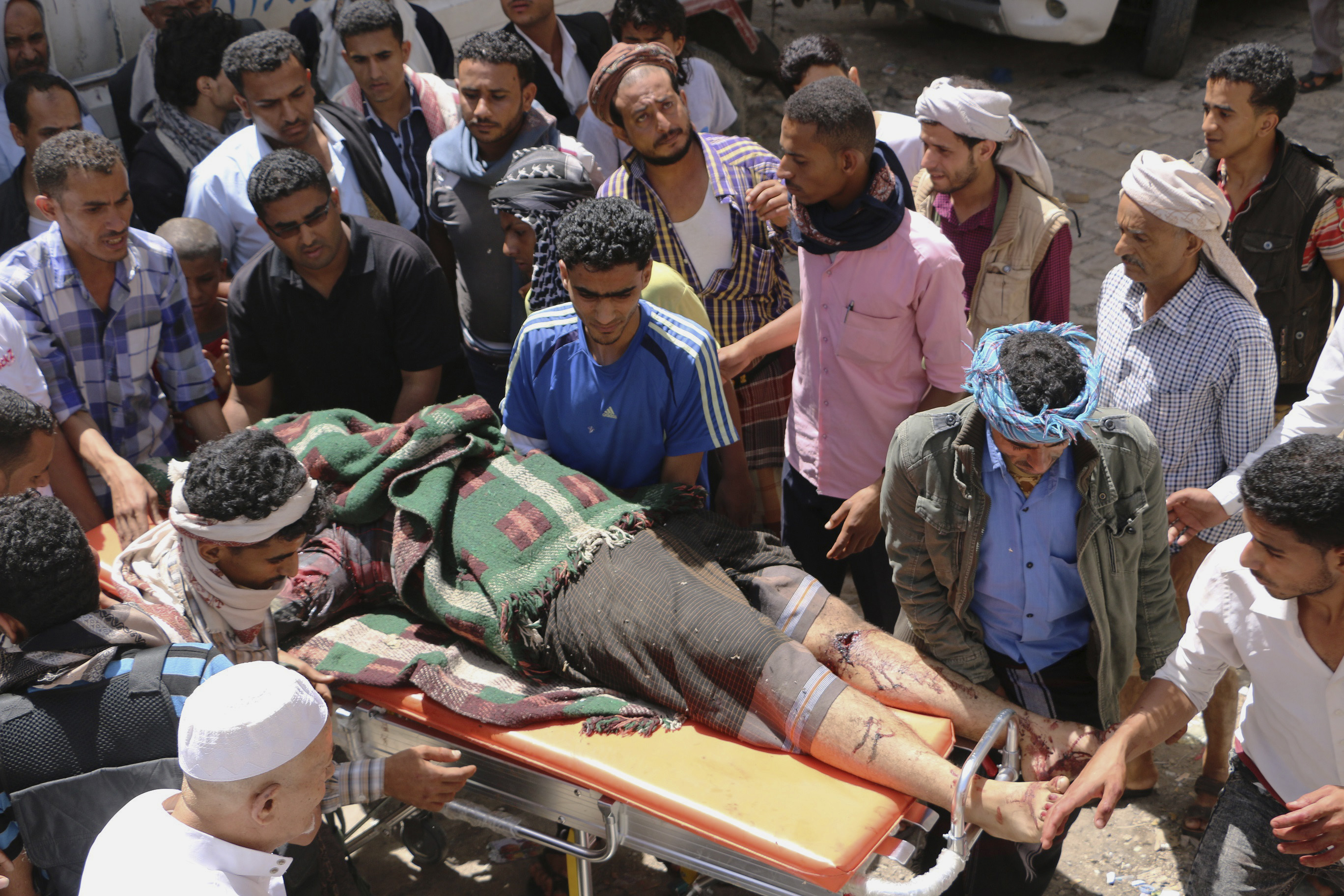 Yemeni politicians say UN peace talks indefinitely postponed