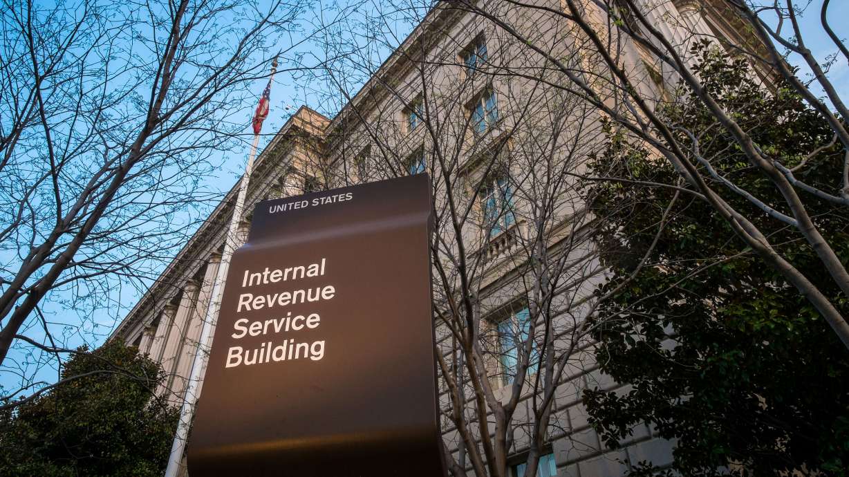 AP sources: IRS believes identity thieves from Russia