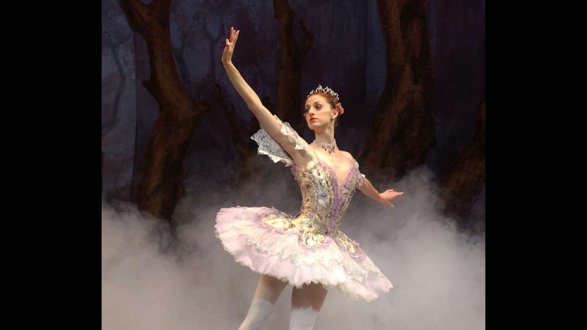 Ballet West's prima ballerina, Christiana Bennett, has taken off her toe shoes for the last time — retiring at the young age of 34. (KSL-TV)
