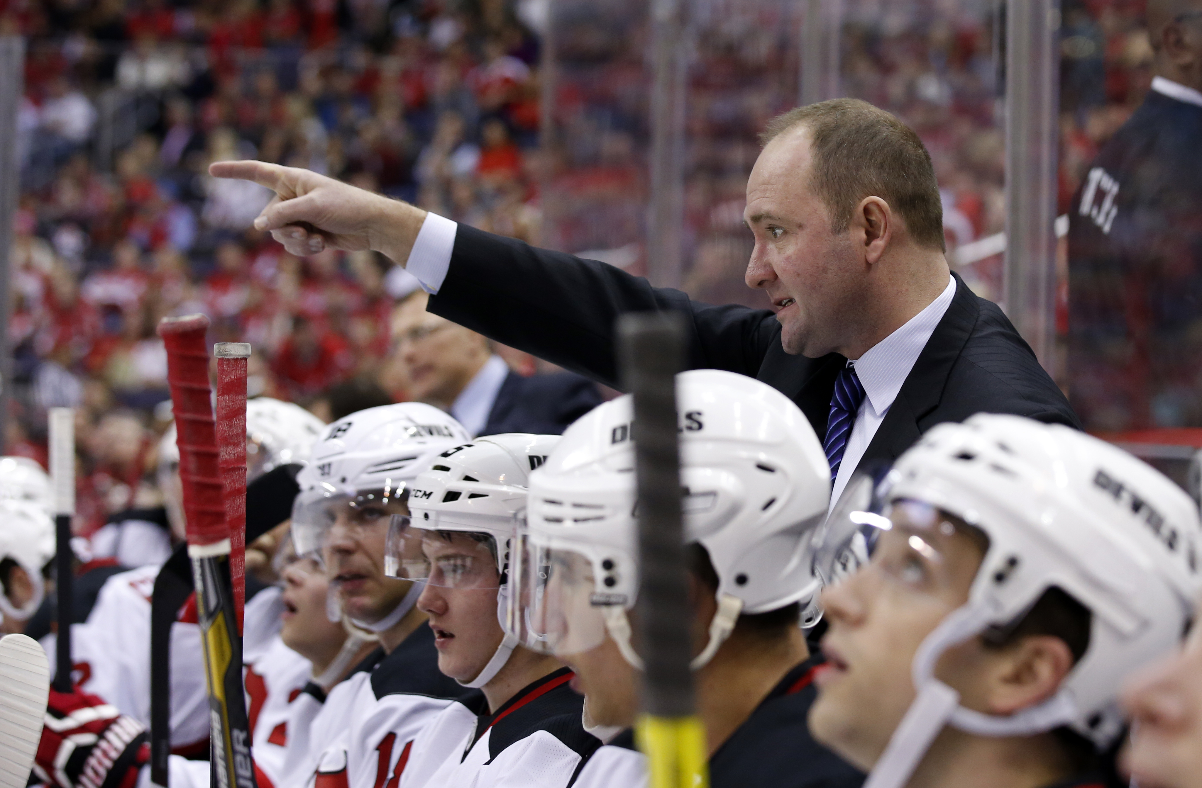 Sharks officially announce Peter DeBoer hired as new coach
