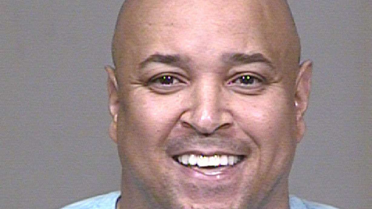 Chris Gatling arrested in online credit card scam