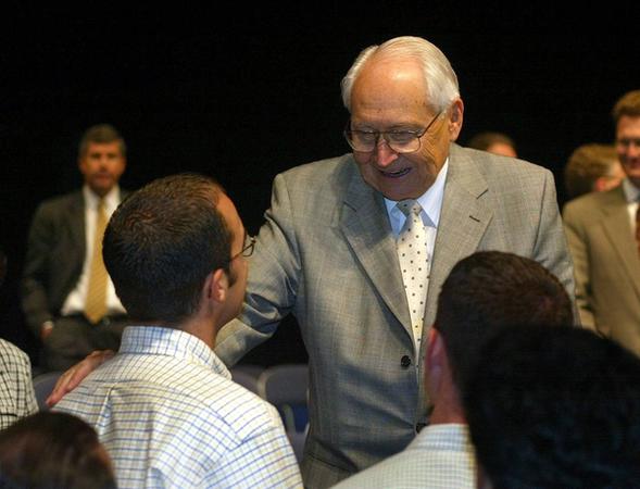 21 uplifting quotes from Elder L. Tom Perry