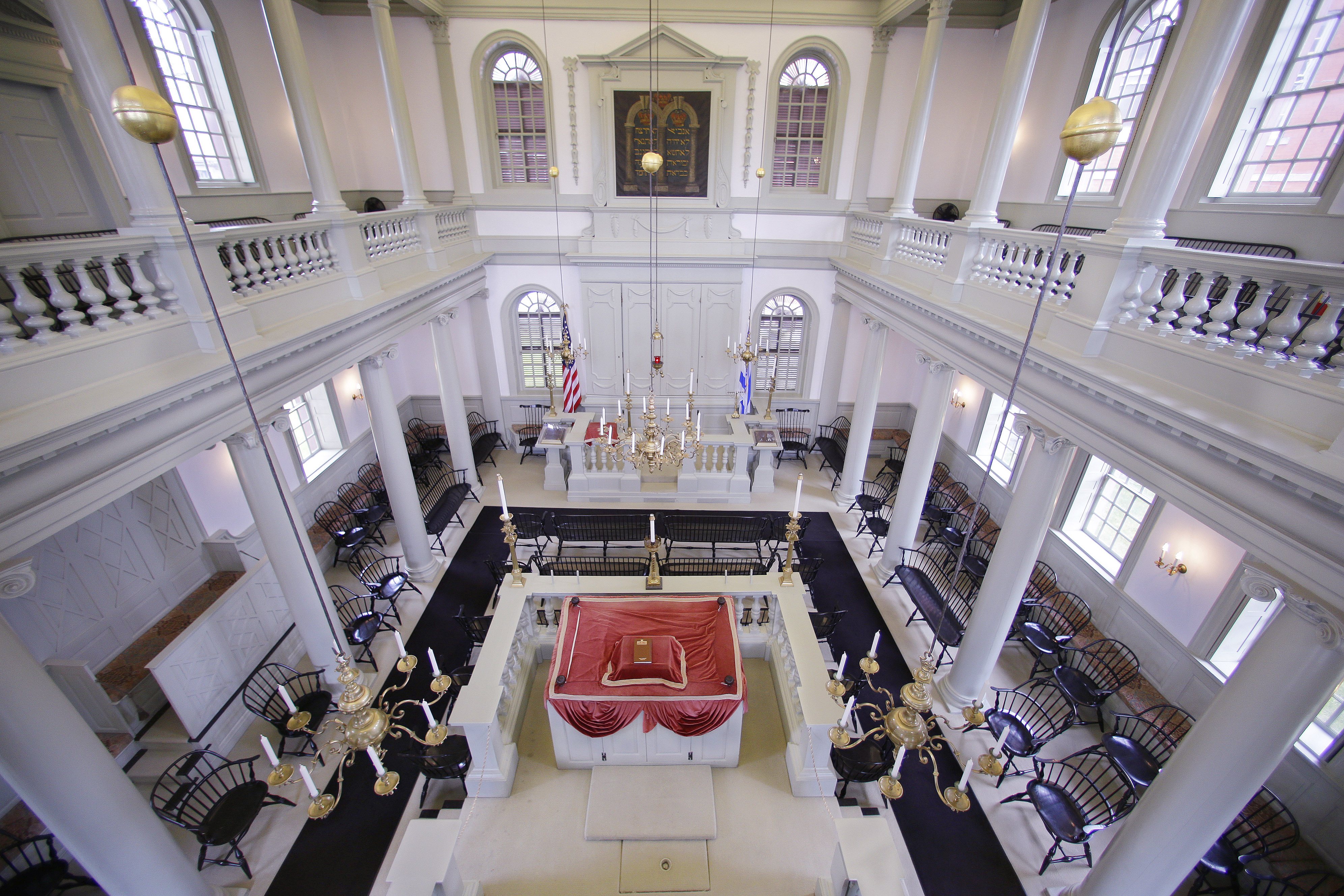 A bitter battle for control of oldest synagogue in the US