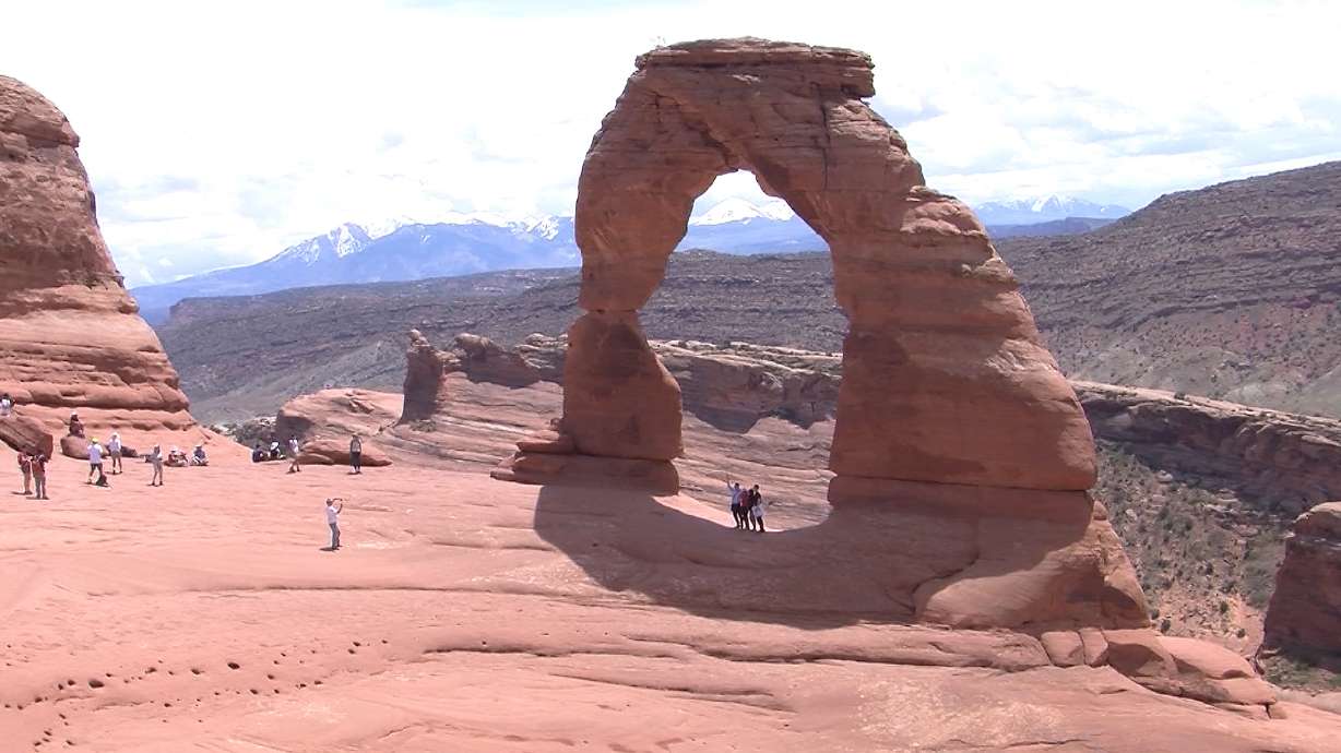 Some Utah national parks get fewer visitors when it gets too hot, USU study says