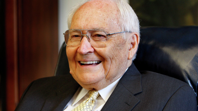 Iglesia SUD anuncia los planes para el funeral de Elder L. Tom Perry