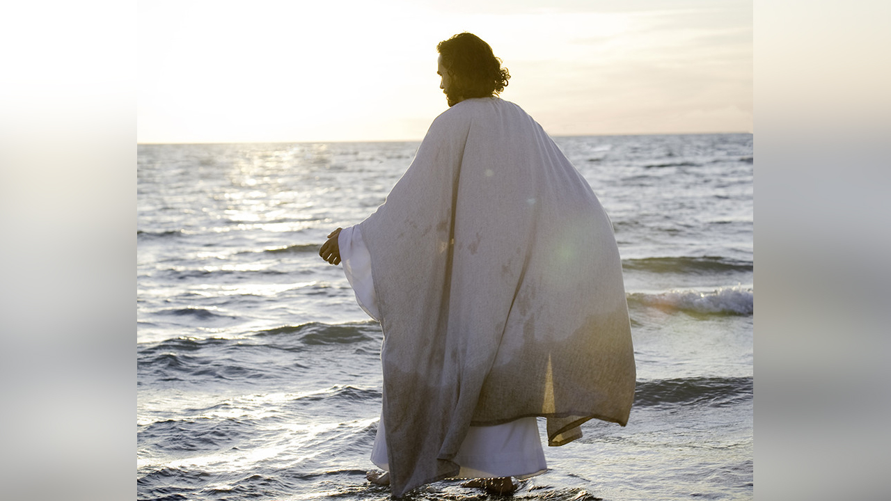 After depicting Christ, photographer turns to human trafficking rescue