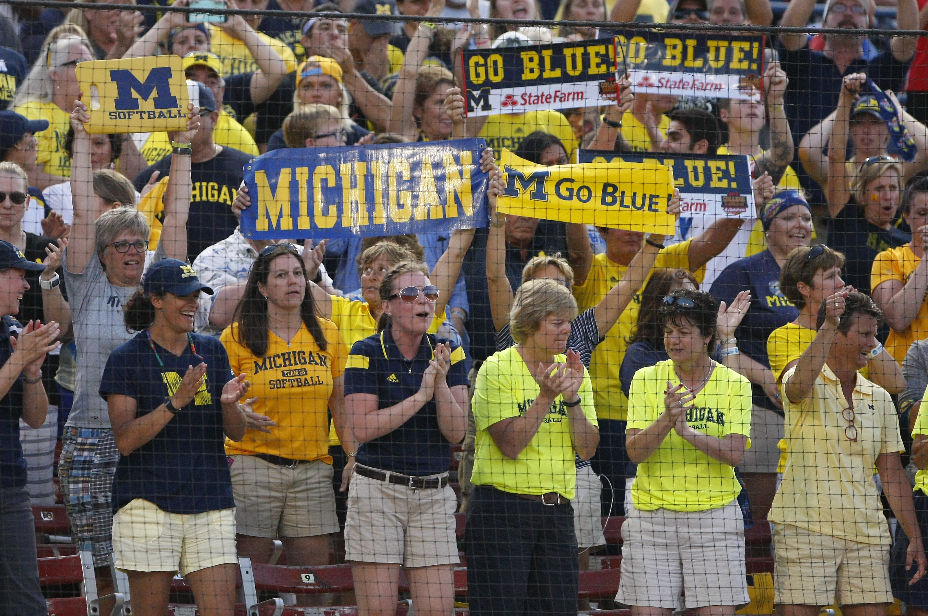 Women's College World Series sets attendance, TV records