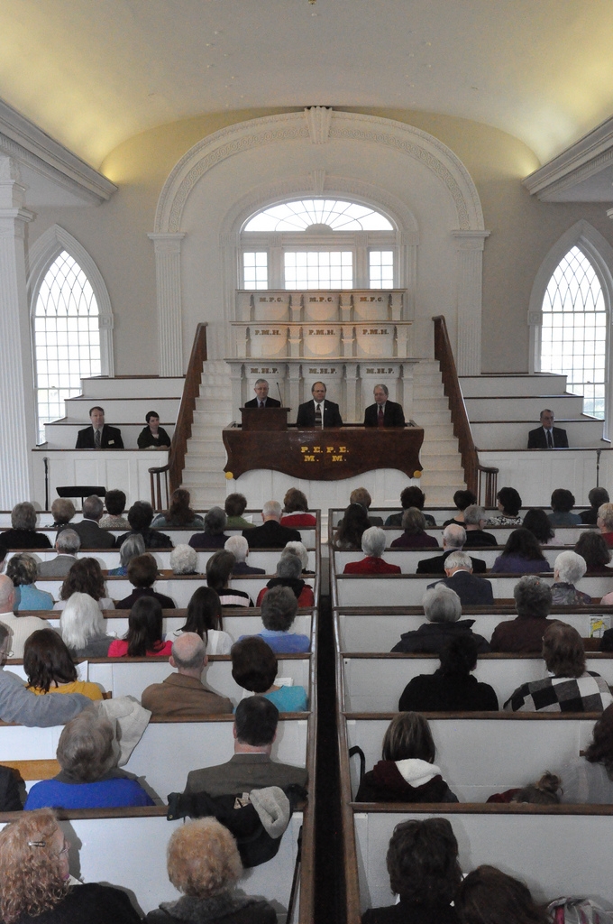 Photo from the 2003 Mormon History Association conference, held in Kirtland, Ohio. (Photo: Courtesy Mormon History Association)