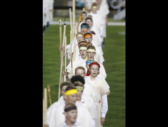 Miles de jóvenes SUD "llenan el mundo de amor" en fiesta previa a dedicación del Templo de Payson, UT